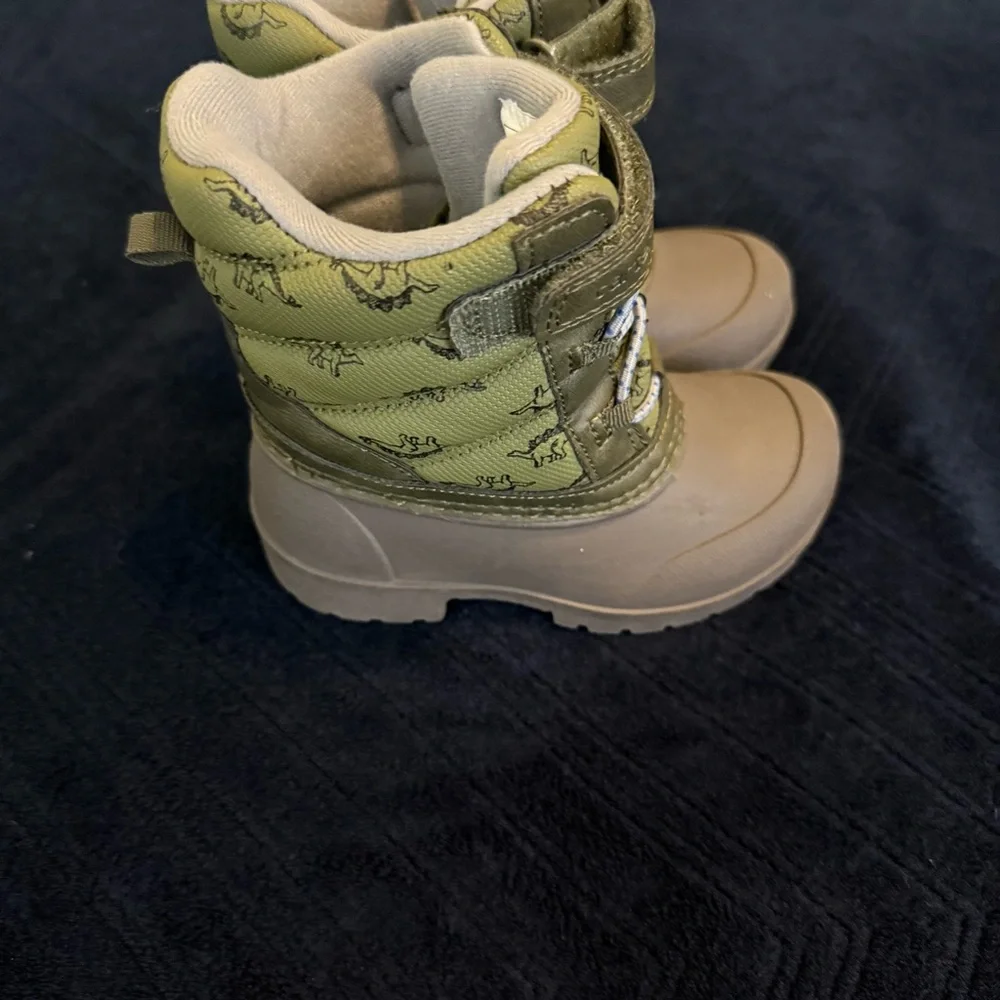 Carters Toddlers Boys Dinosaur Winter Snow Boots‎ Waterproof Size 8 Green